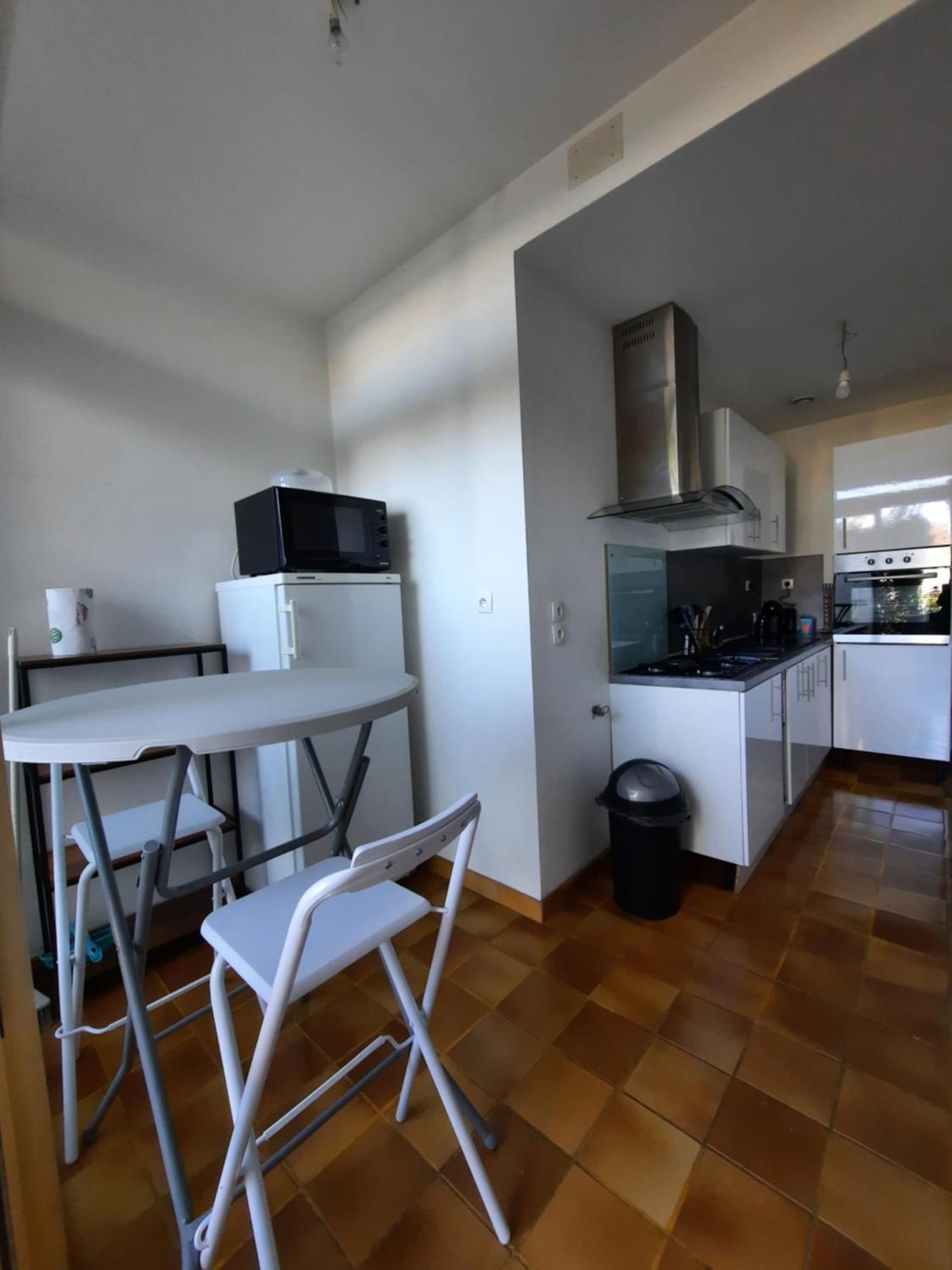 Le-Bon-Appart De Plain-Pied Avec Terrasse Auxonne Ngoại thất bức ảnh
